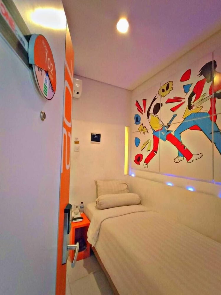 Front One Cabin Solo 30/49