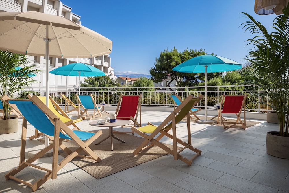 Sunny Baska Hotel by Valamar 45/61