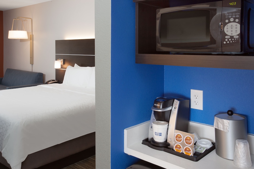 Holiday Inn Express Haskell-Wayne Area 26/75