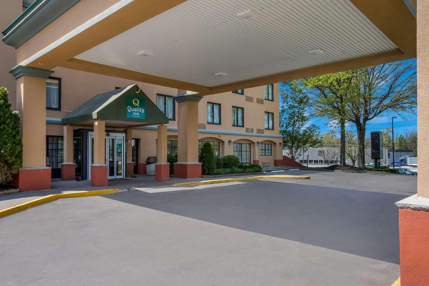 Quality Inn Near Princeton 27/33