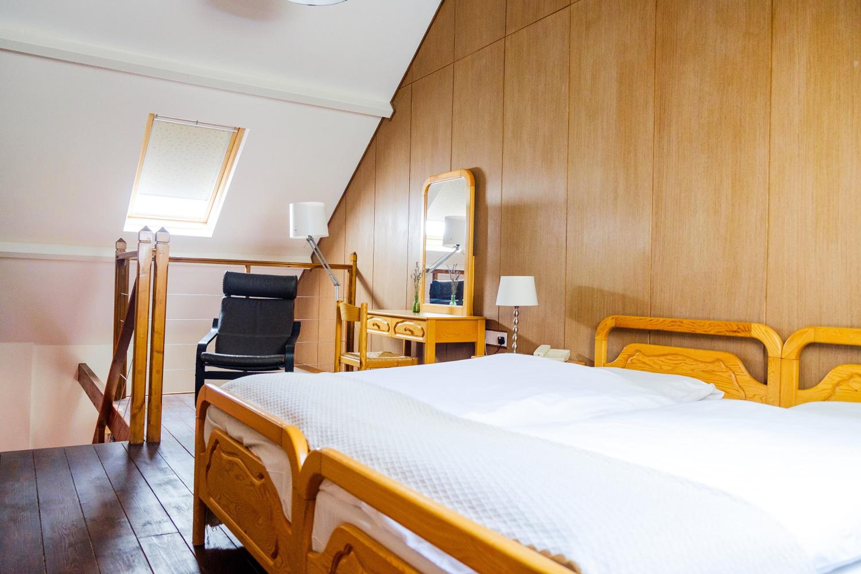 Maisonette, Suite