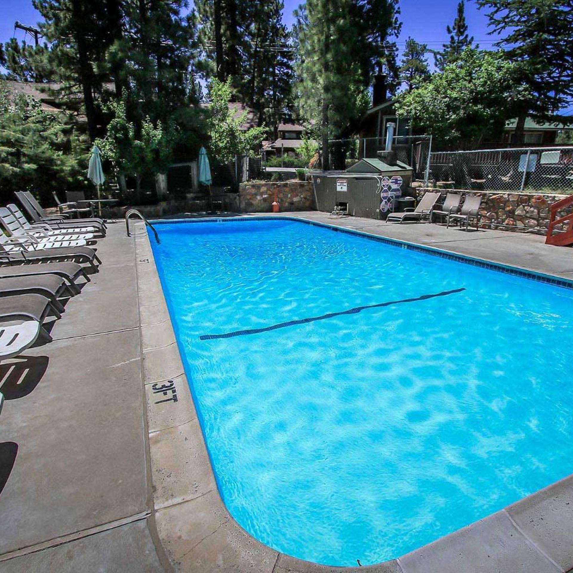 Lakefront Family Cabin by Big Bear Vacations 13/30