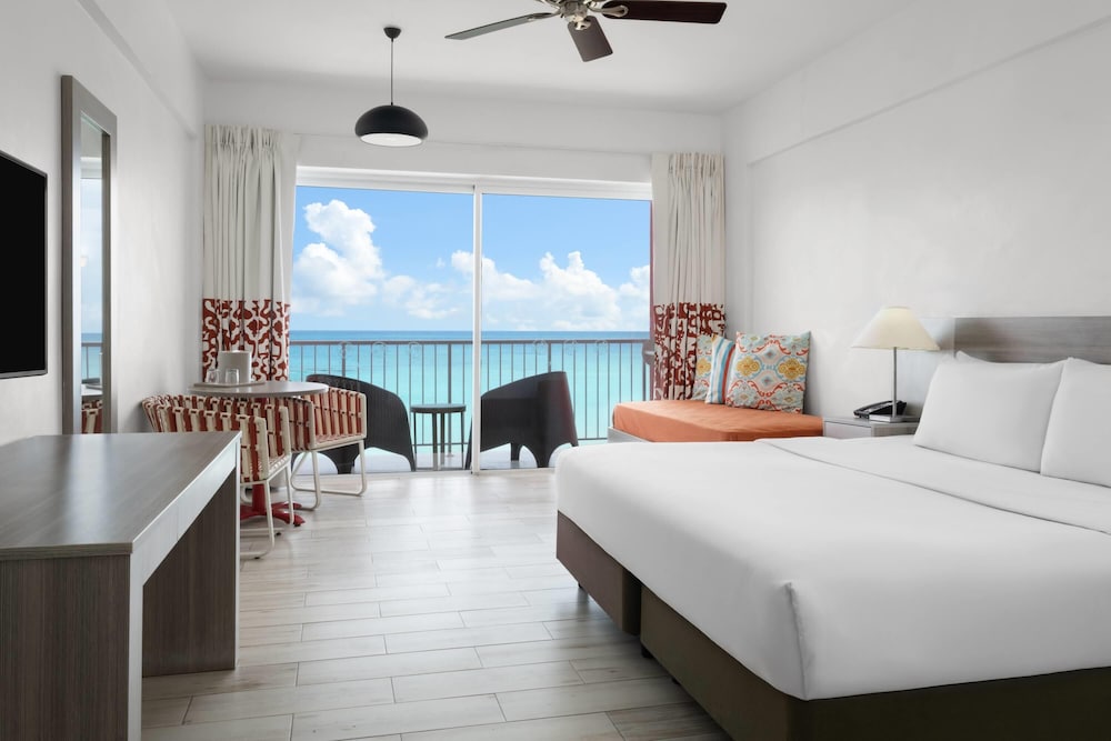 Grand Decameron Cornwall Beach, A Trademark All Inclusive 16/50
