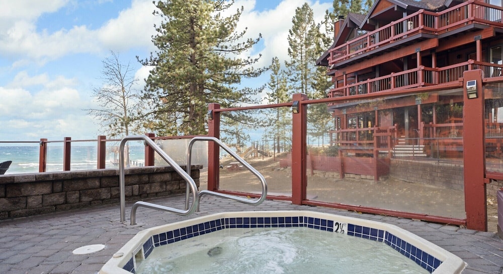 Edgelake Beach Club 20/50