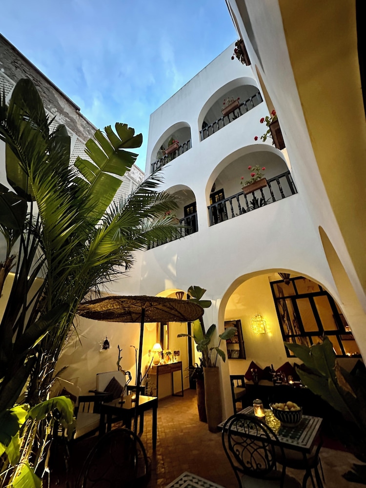 Riad Dar Awil 1/45