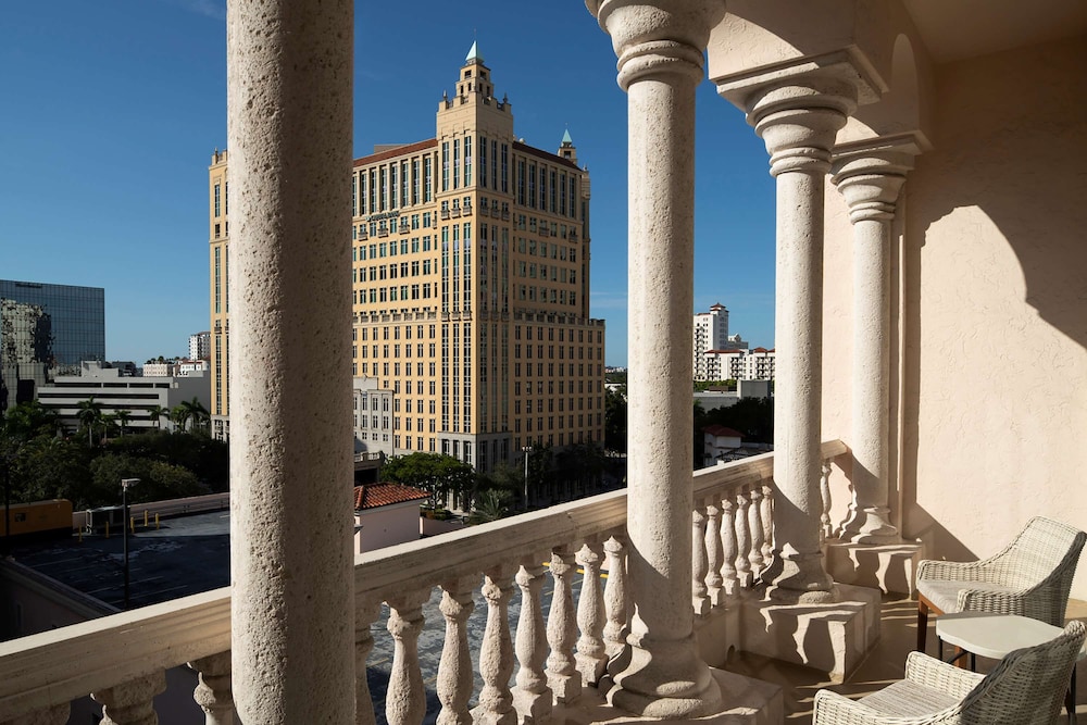 Hyatt Regency Coral Gables 16/92