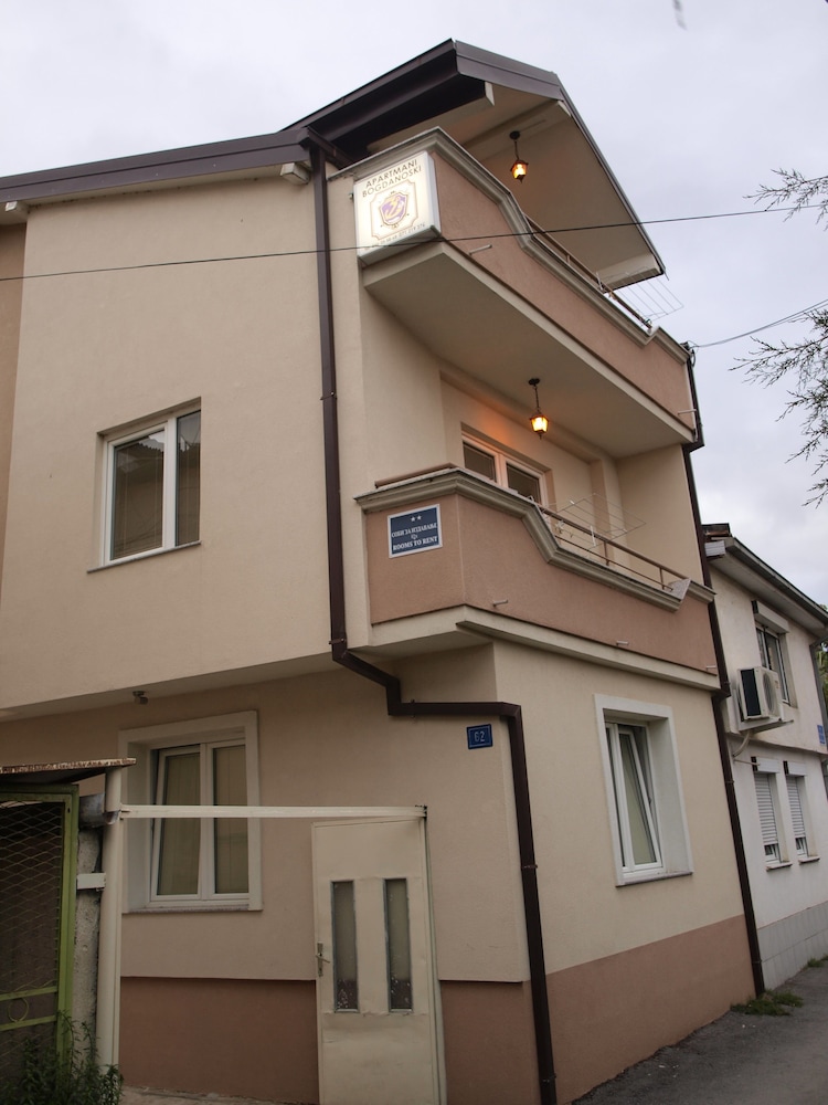 Bogdanovski Studios & Guest Rooms 2/47