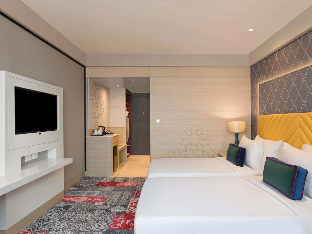 SUPERIOR, TWIN BEDS