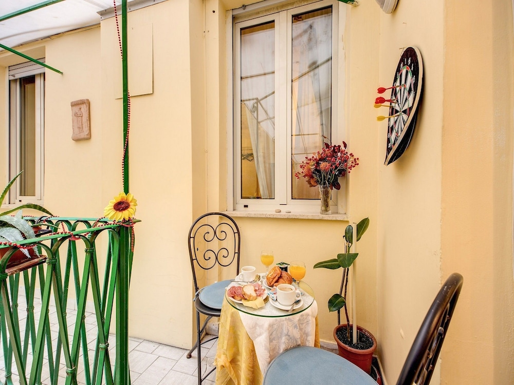 Giotto Flavia Hotel 7/36