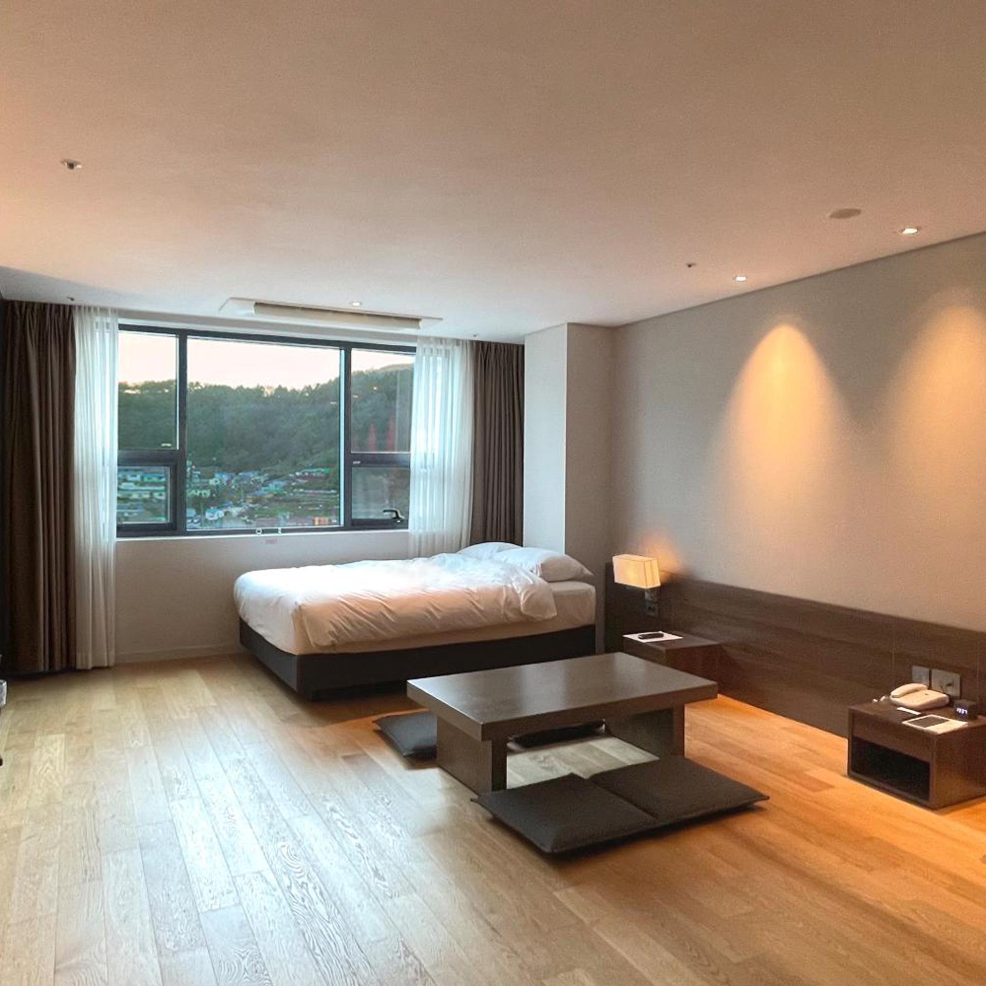Ondol, Suite, City View