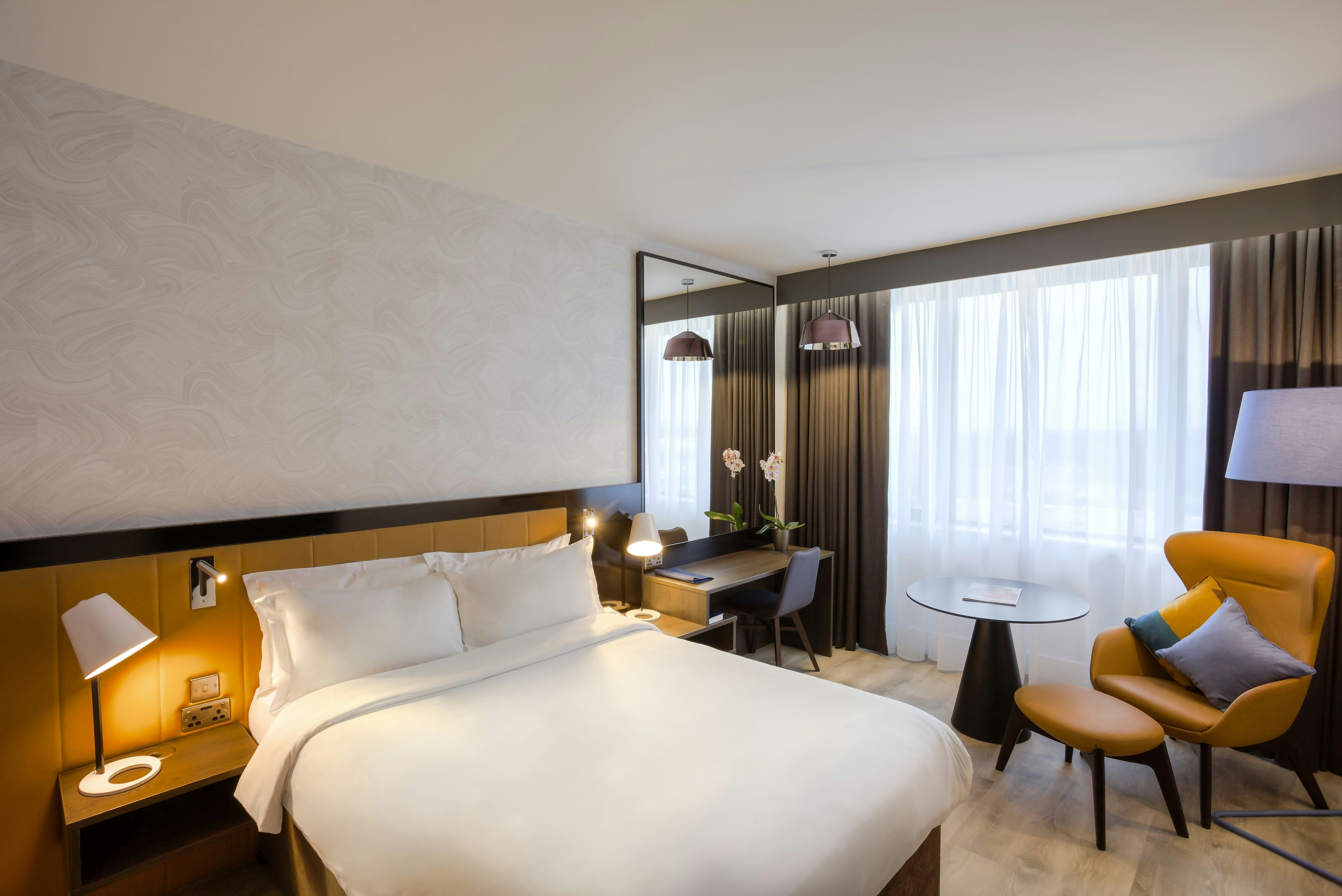 Clayton Hotel Dublin Airport Central 16/72