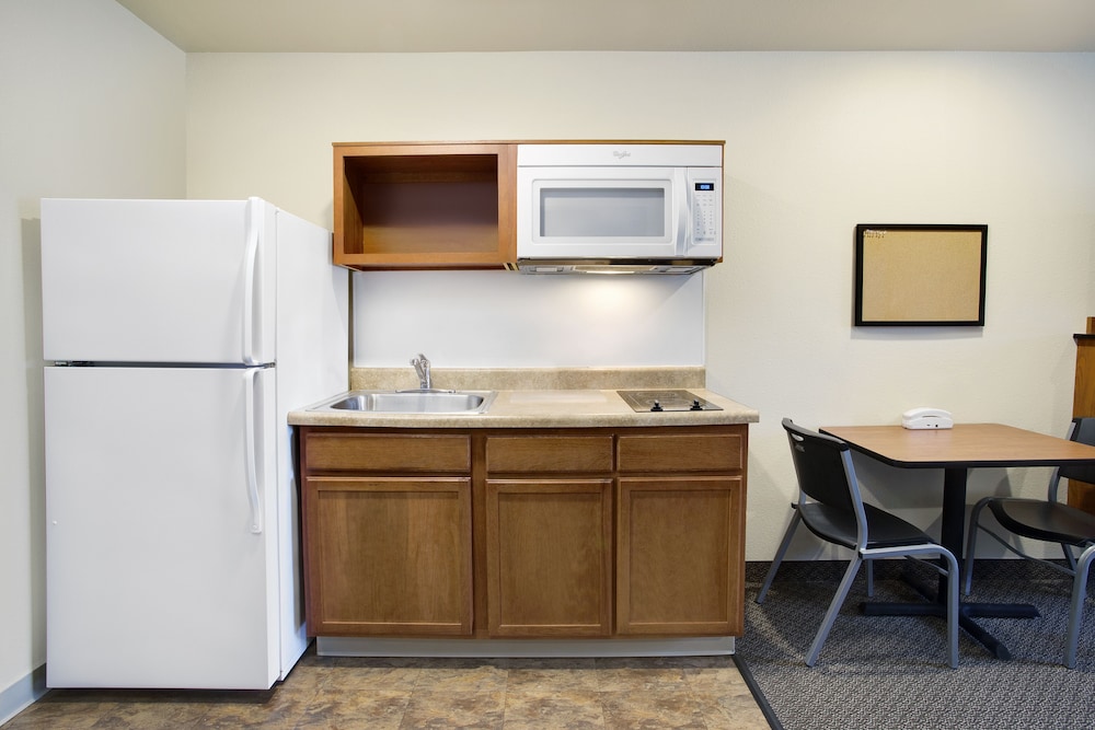 WoodSpring Suites Washington DC Andrews AFB 20/25
