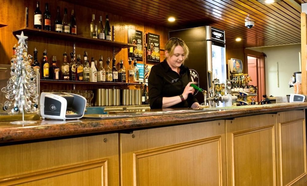 Heemskirk Motor Hotel 5/48