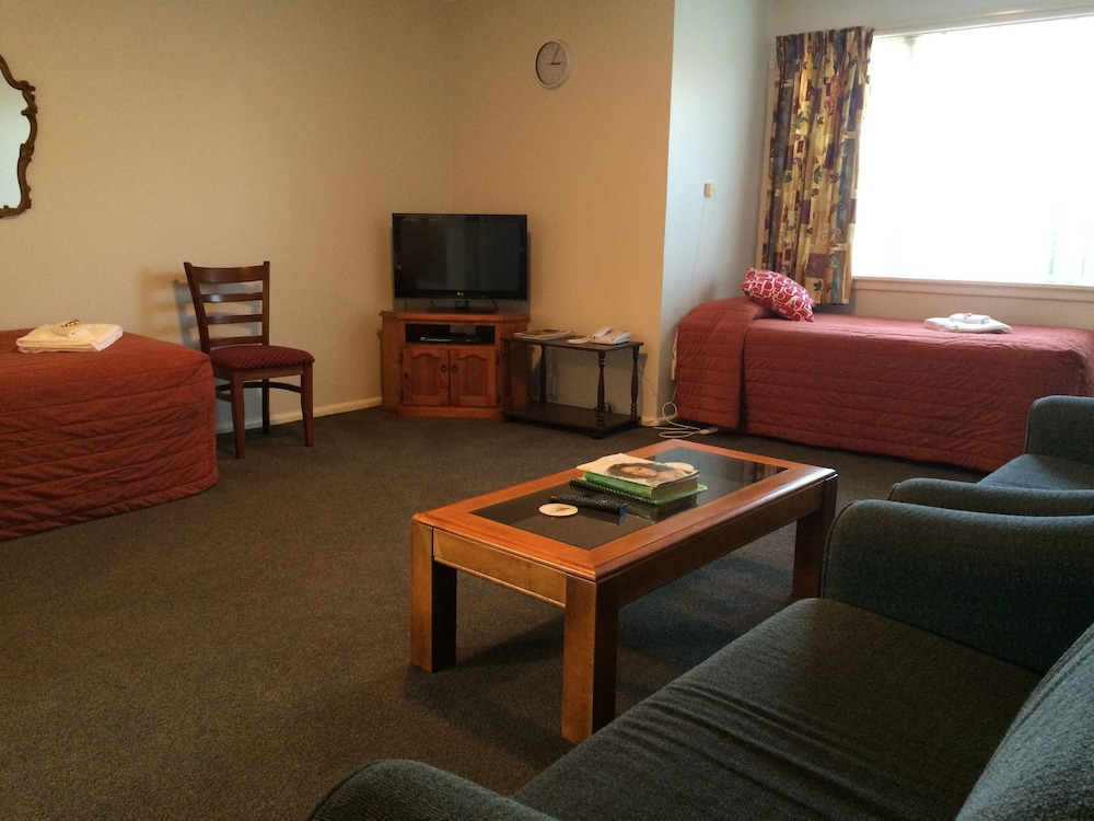 Earnslaw Motel 25/39