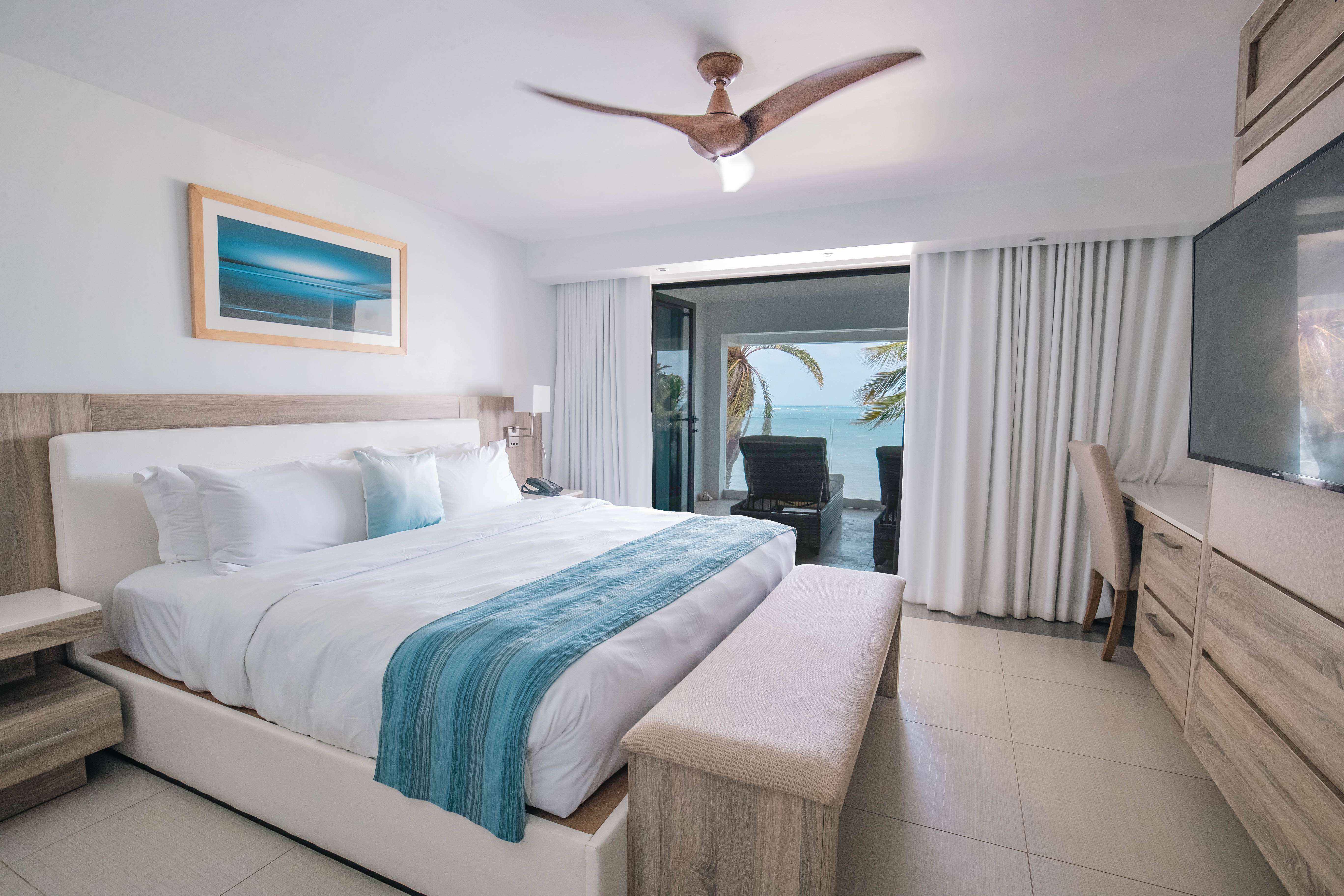 2 Bedrooms, Suite, Ocean Front