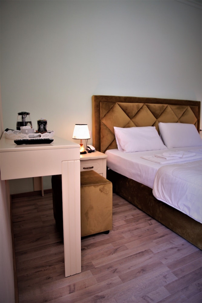 Hotel Veliera 13/70