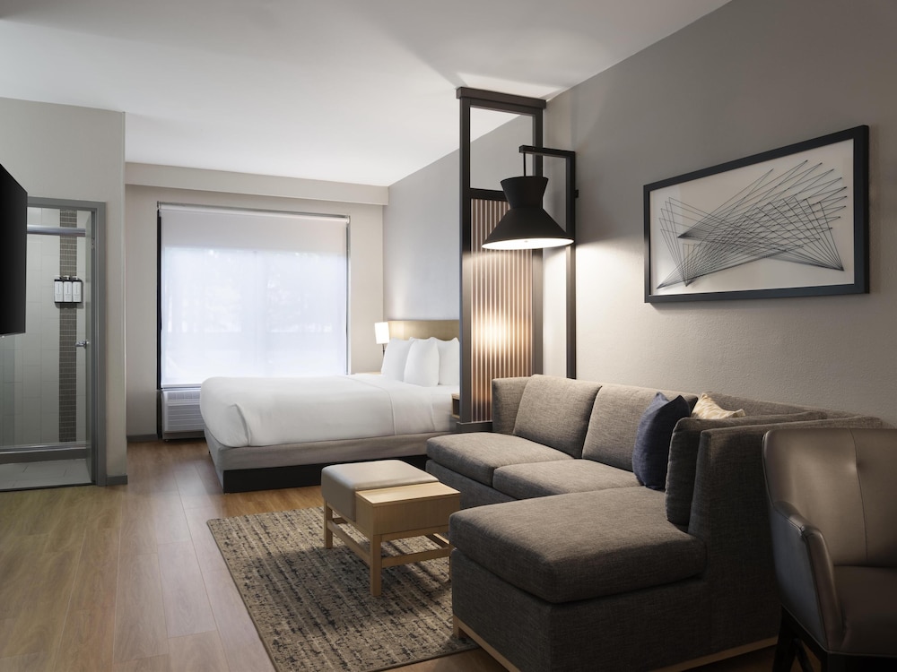 Hyatt Place Topeka 46/60