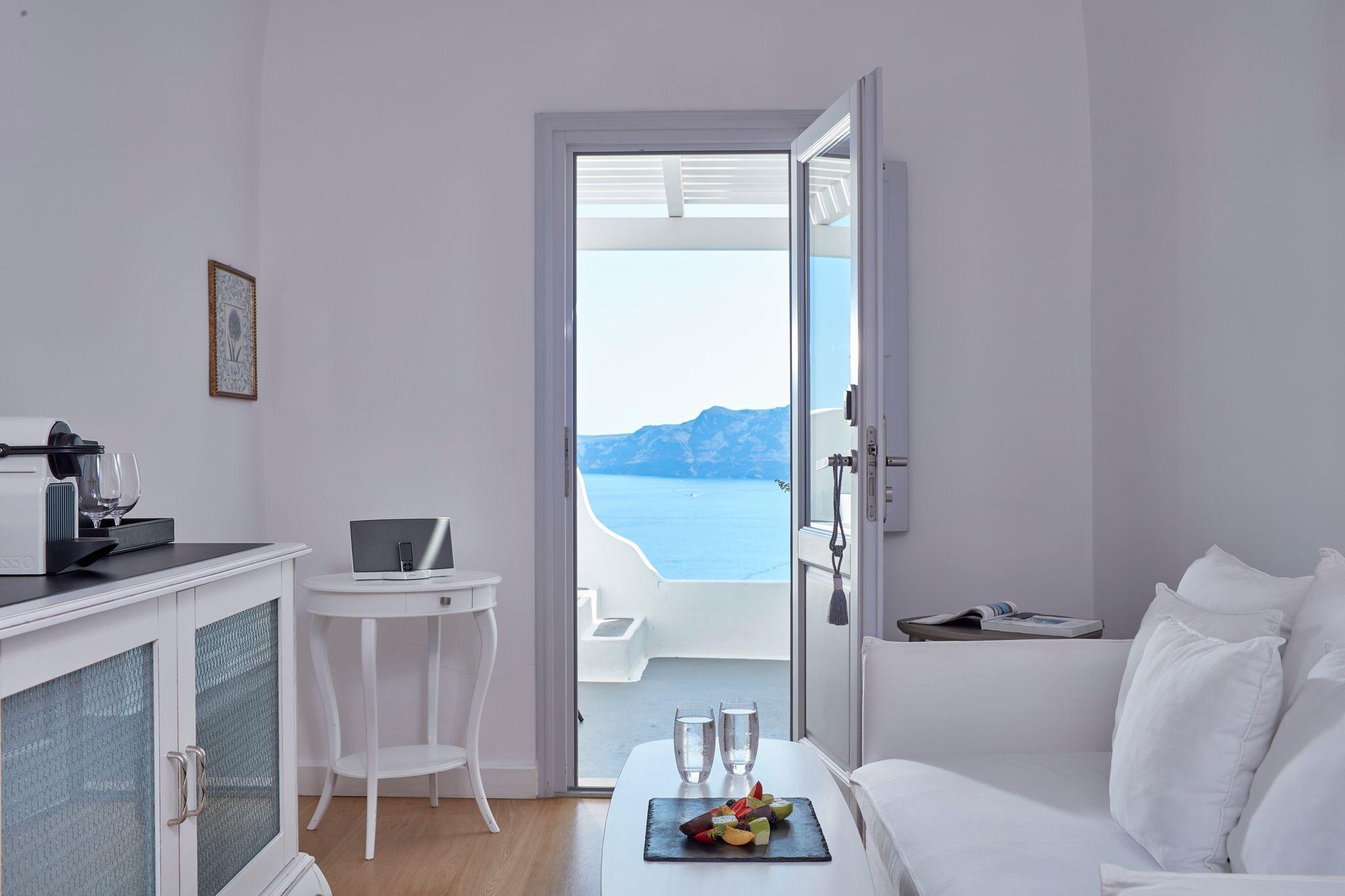 Senior, Suite, Outdoor Jetted Tub