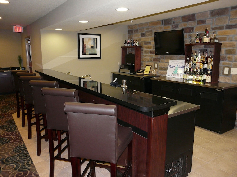 Cobblestone Inn & Suites - Harper 16/28