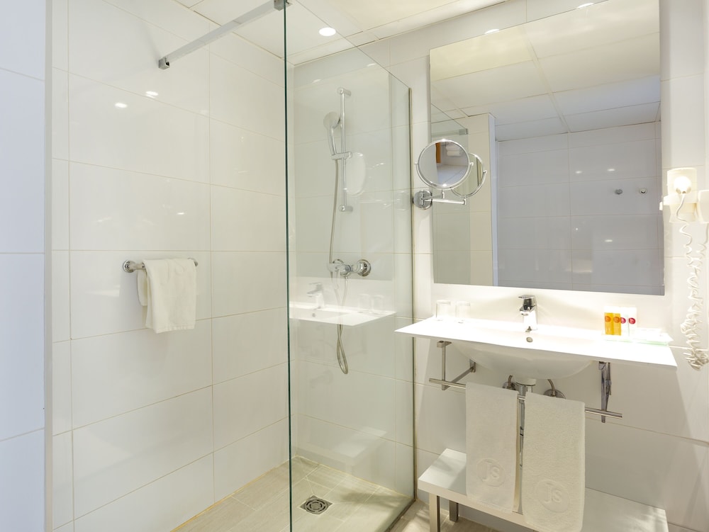 جناح جونيور بسرير مزدوج بشرفة مع أريكة، JS Palma Stay - Adults Only 4/4
