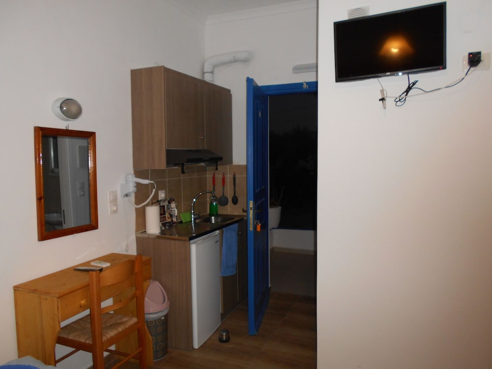 Kapetanios Studios 26/50