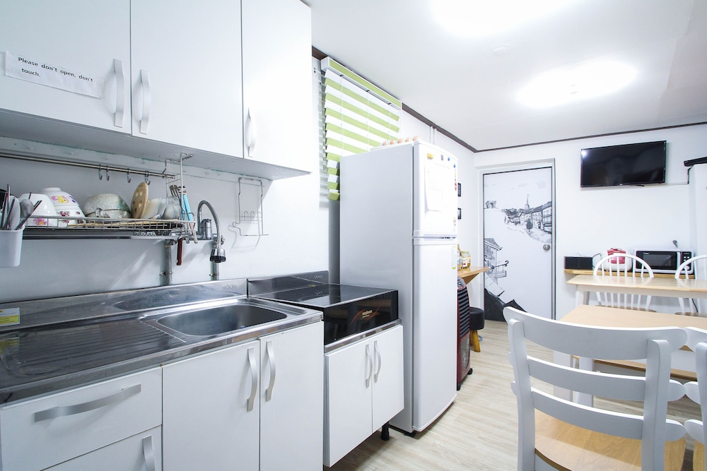 Must Stay (ex. Seoul Backpackers) 11/47