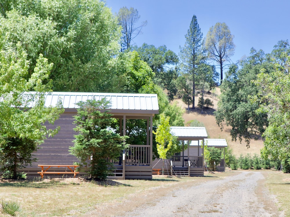 Mandala Springs Wellness Retreat Center 5/75
