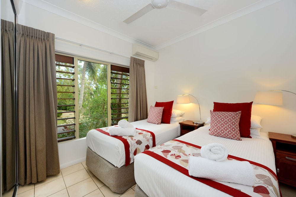 Central Plaza Port Douglas 18/63