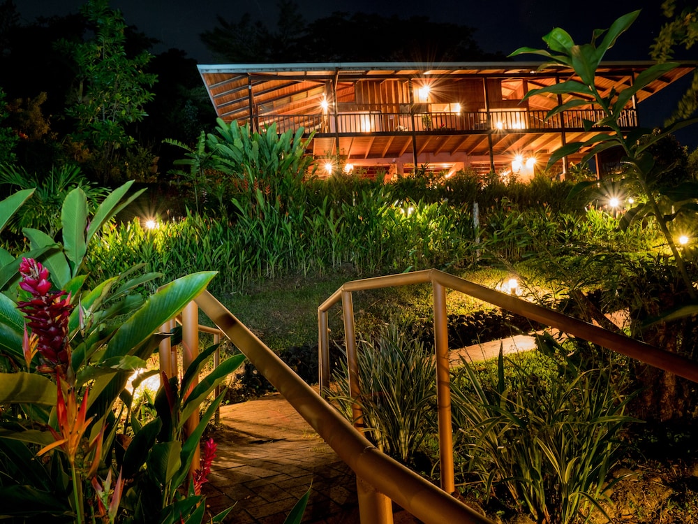 Finca Luna Nueva Lodge 8/68
