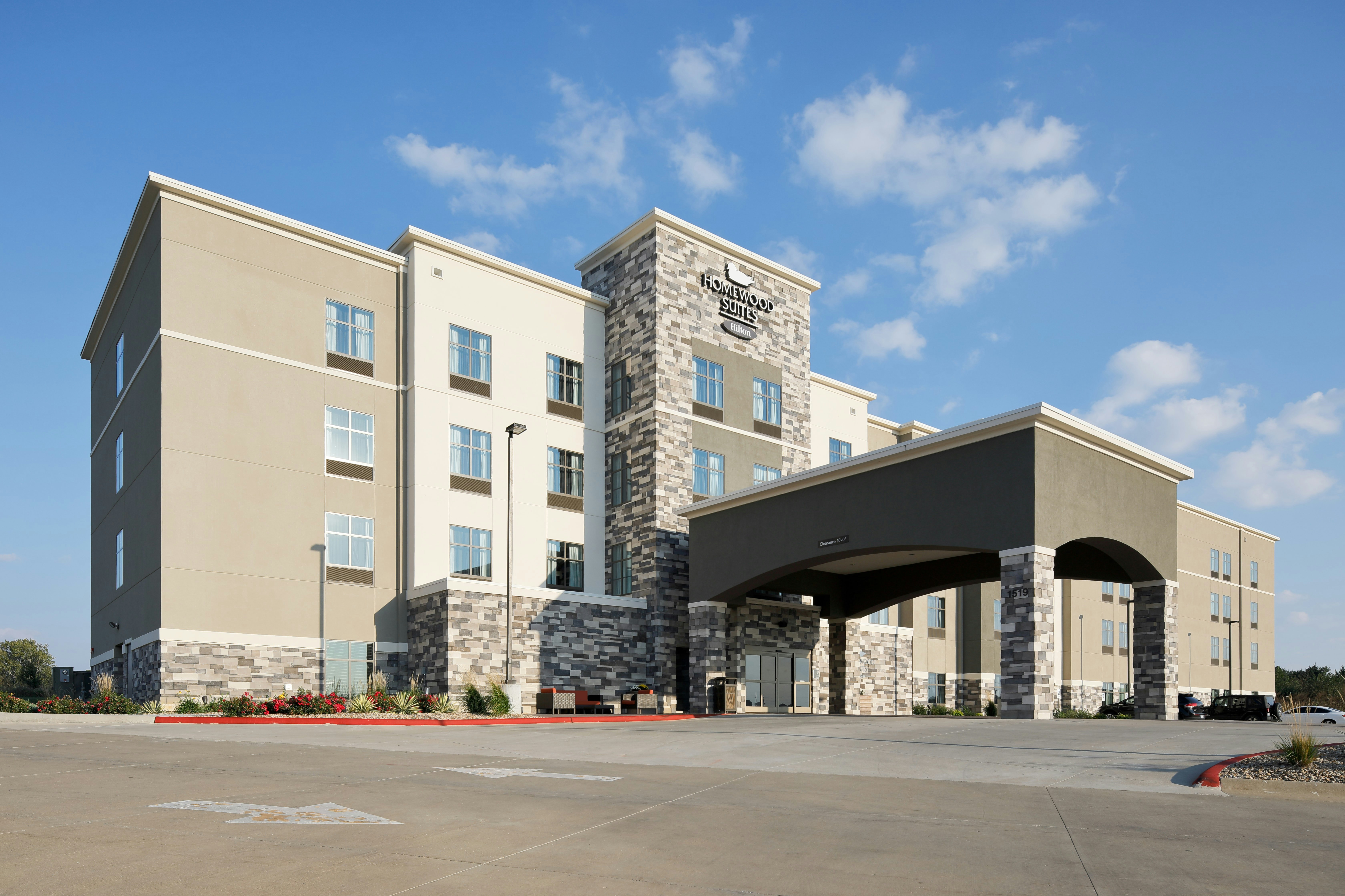 Homewood Suites By Hilton Topeka 13/14