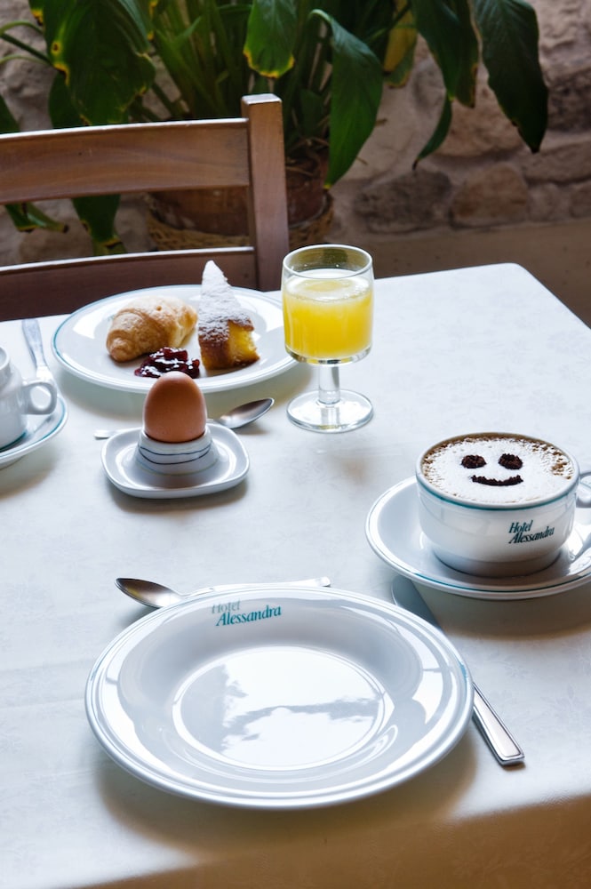 Hotel Alessandra 43/50