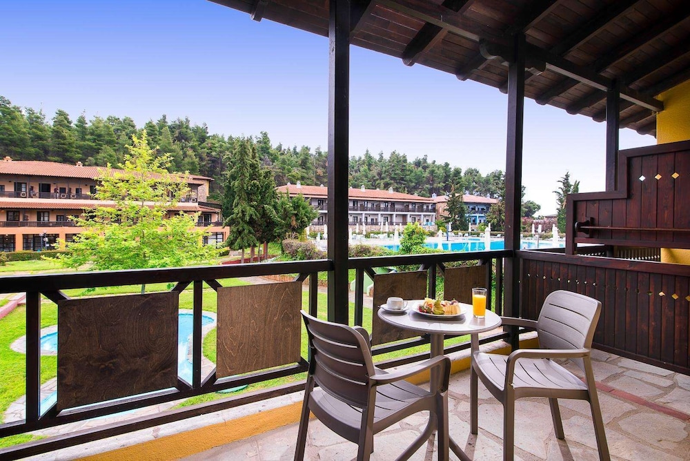 Simantro Resort 77/88