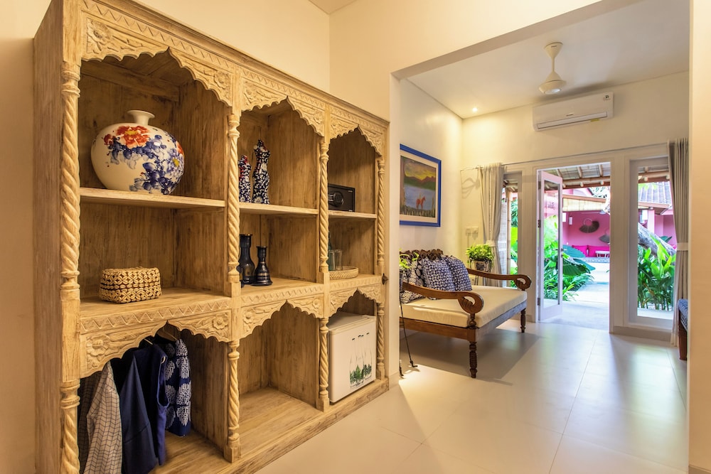 PinkPrivate Sanur - for Cool Adults Only 7/50