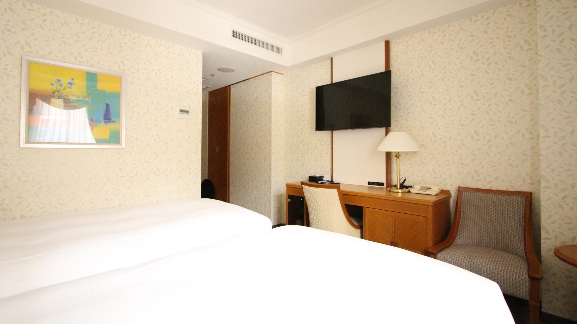 غرفة كومفورت بسريرين منفصلين بدون إطلالة، KOKO HOTEL Osaka Shinsaibashi 2/2