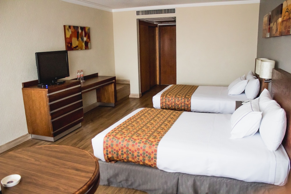 Hotel Mirage 20/68