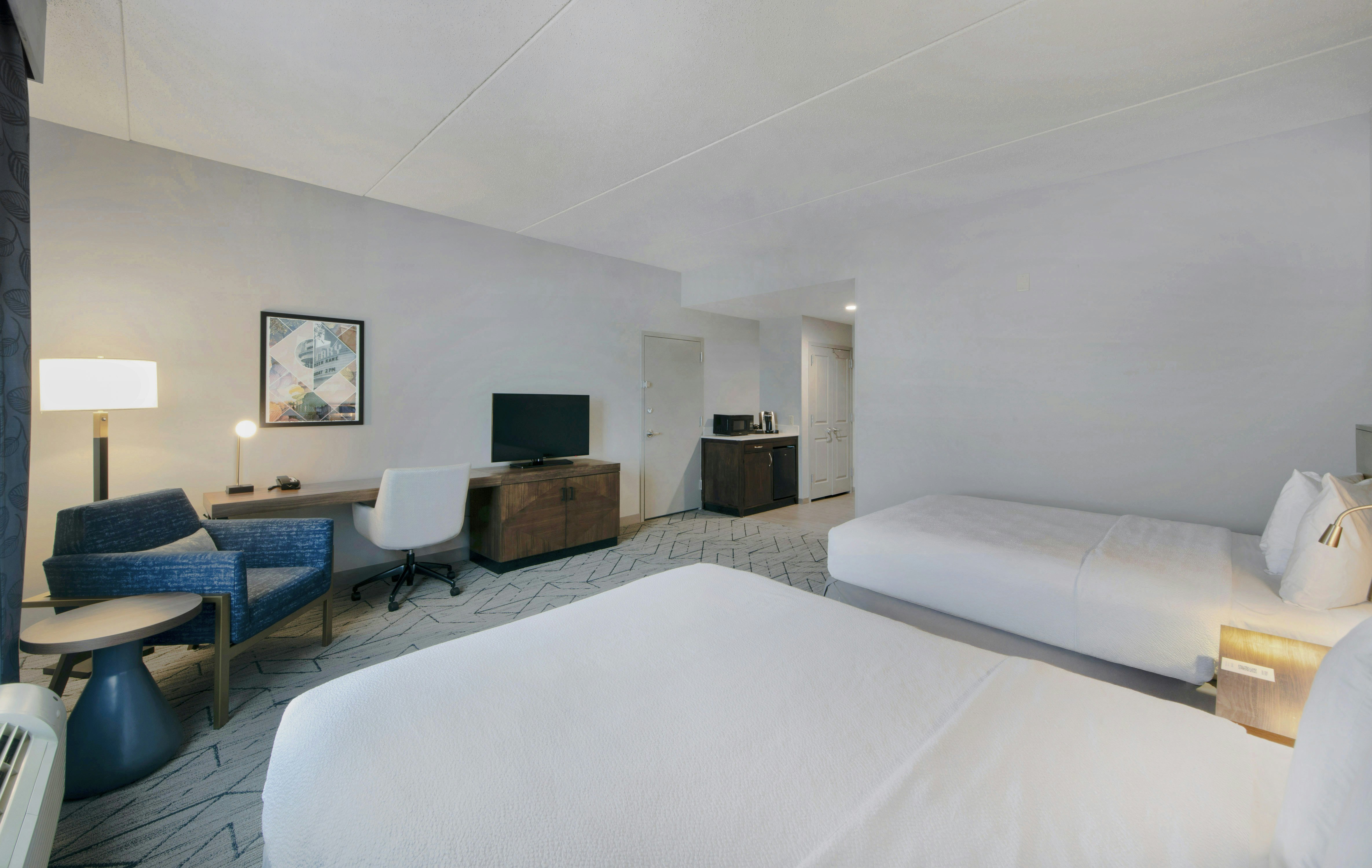 غرفة بسريرين كوين لذوي الإعاقة، Hilton Garden Inn Raleigh Cary 3/9