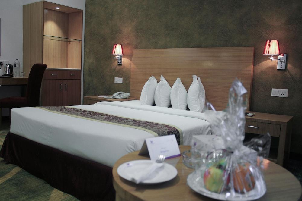 Super Deluxe Twin Room