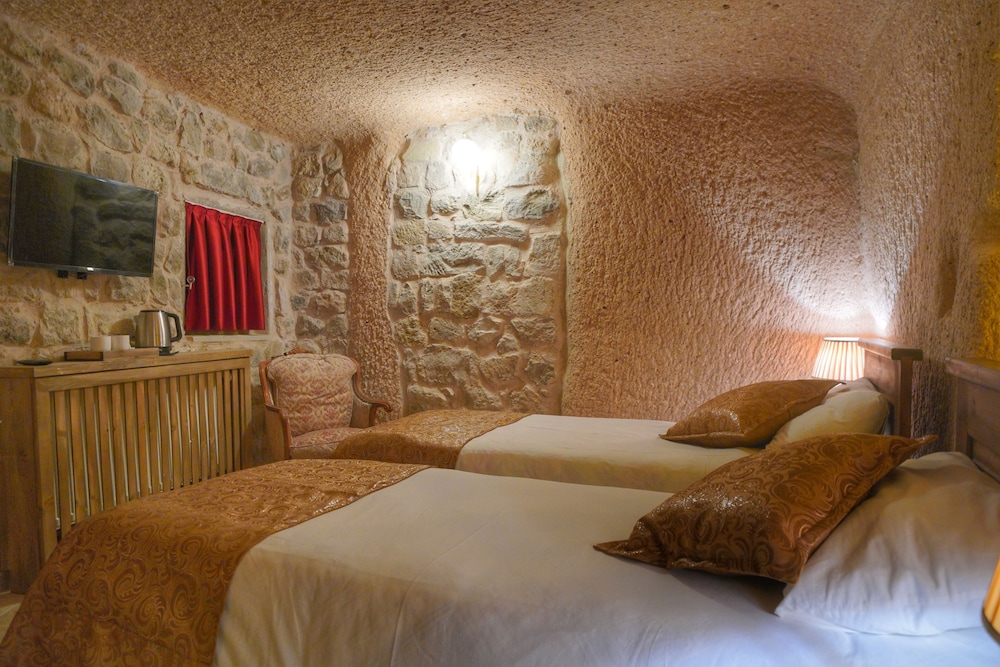Taka Ev Cave Hotel & Guest House 6/50