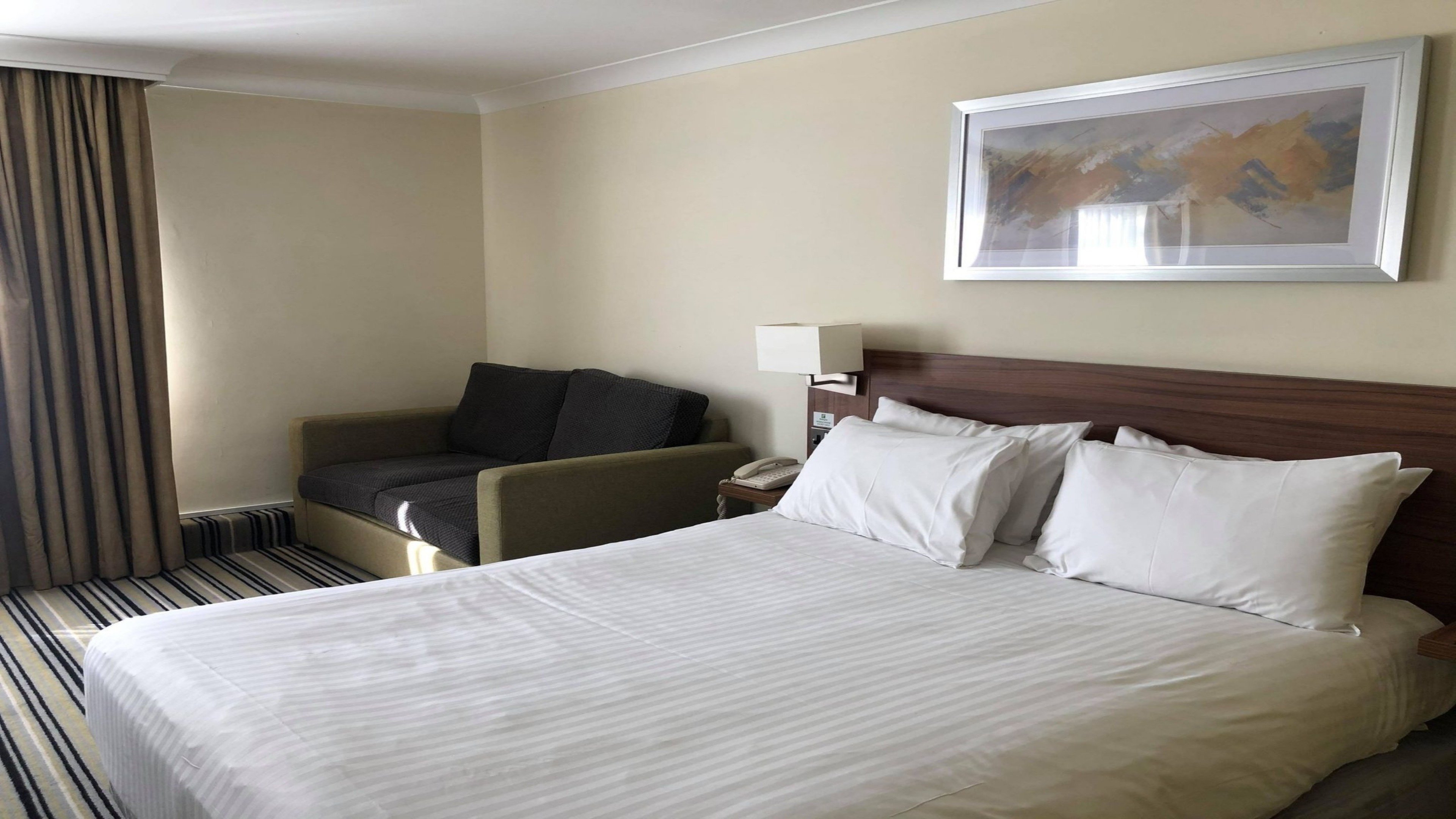 Holiday Inn Ipswich 8/50