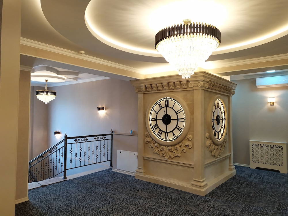The Clocktower Hotel 5/62