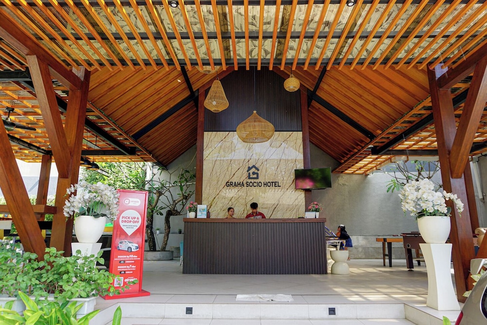 Graha Socio Hotel 7/56