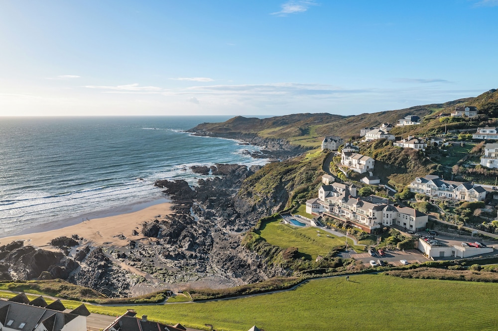 Watersmeet Hotel 45/50