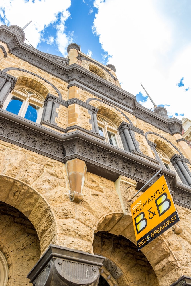 Fremantle Bed And Breakfast 2/45