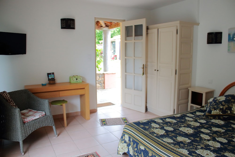 Chambres Dhotes Le Clos Des Oliviers 31/50