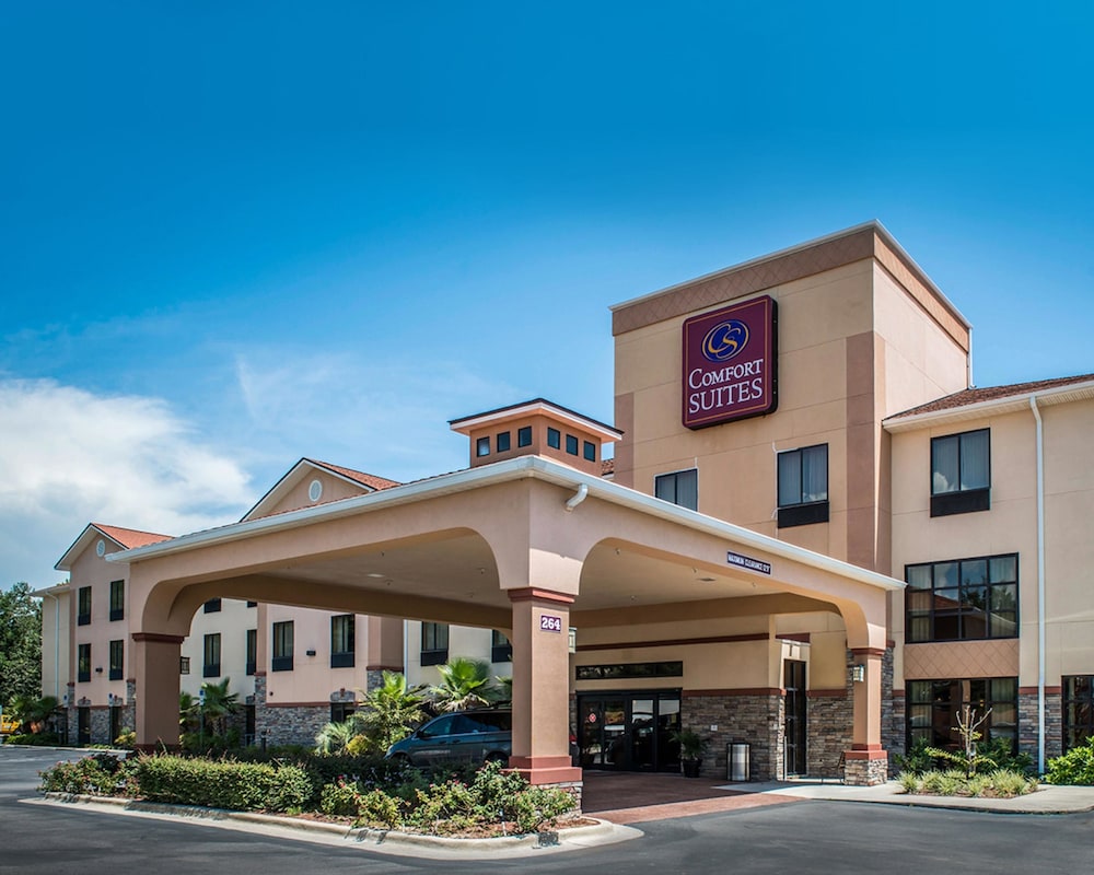 Comfort Suites Panama City Near Tyndall AFB 1/43