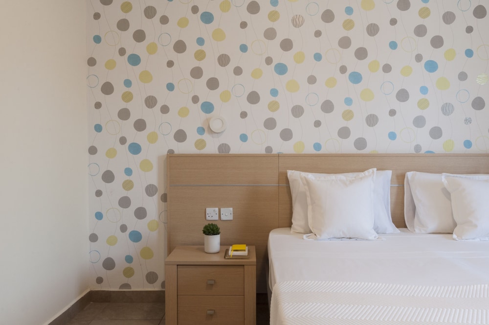 Blubay Apartments By St Hotels 9/48