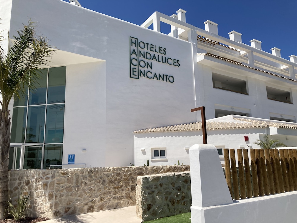 Punta Candor Suites 9/70
