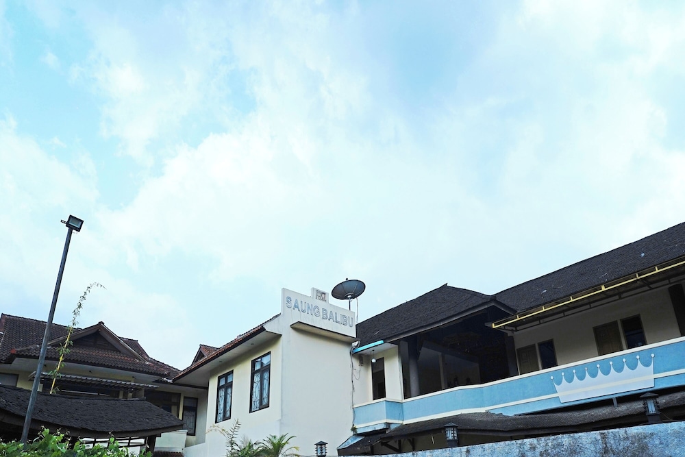 Saung Balibu Hotel 9/68