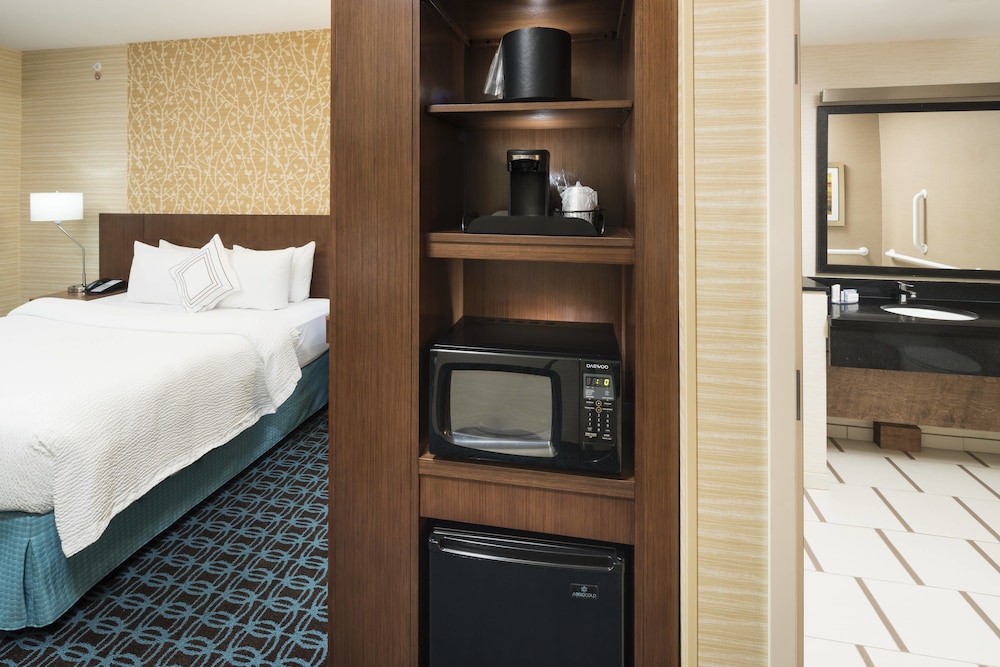 Fairfield Inn Suites Houston Pasadena 17/32