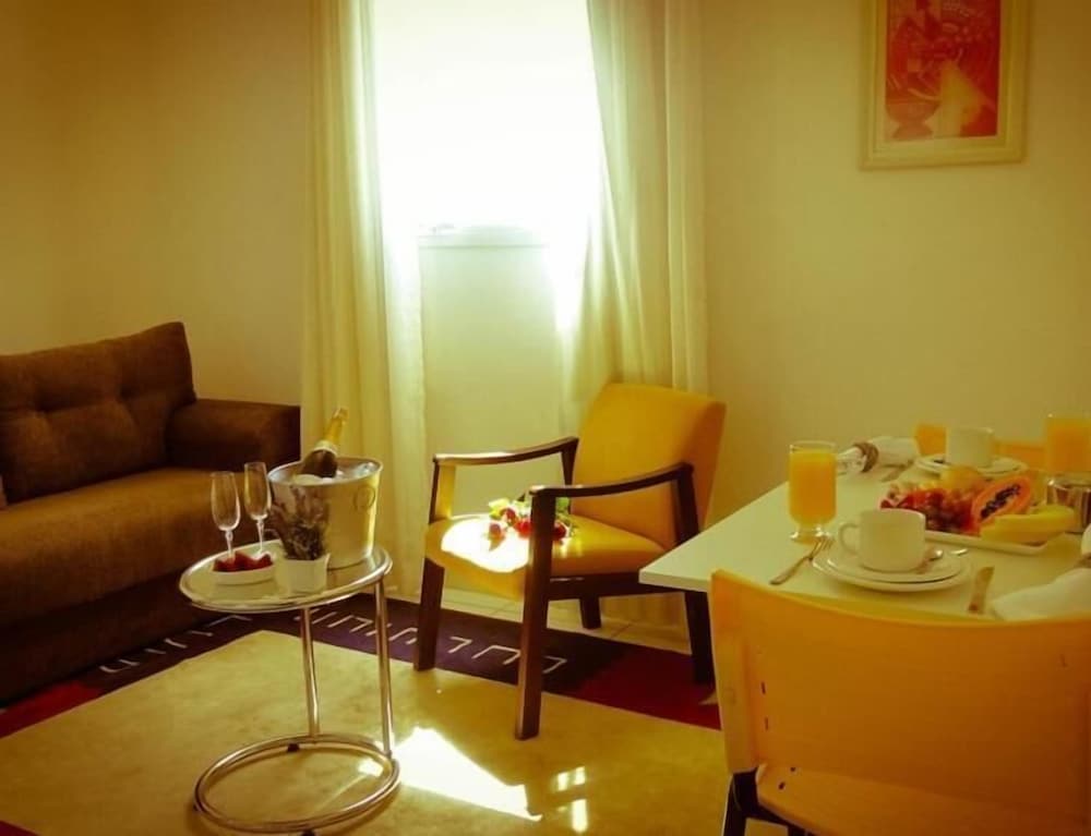 1000 Hotel 29/32